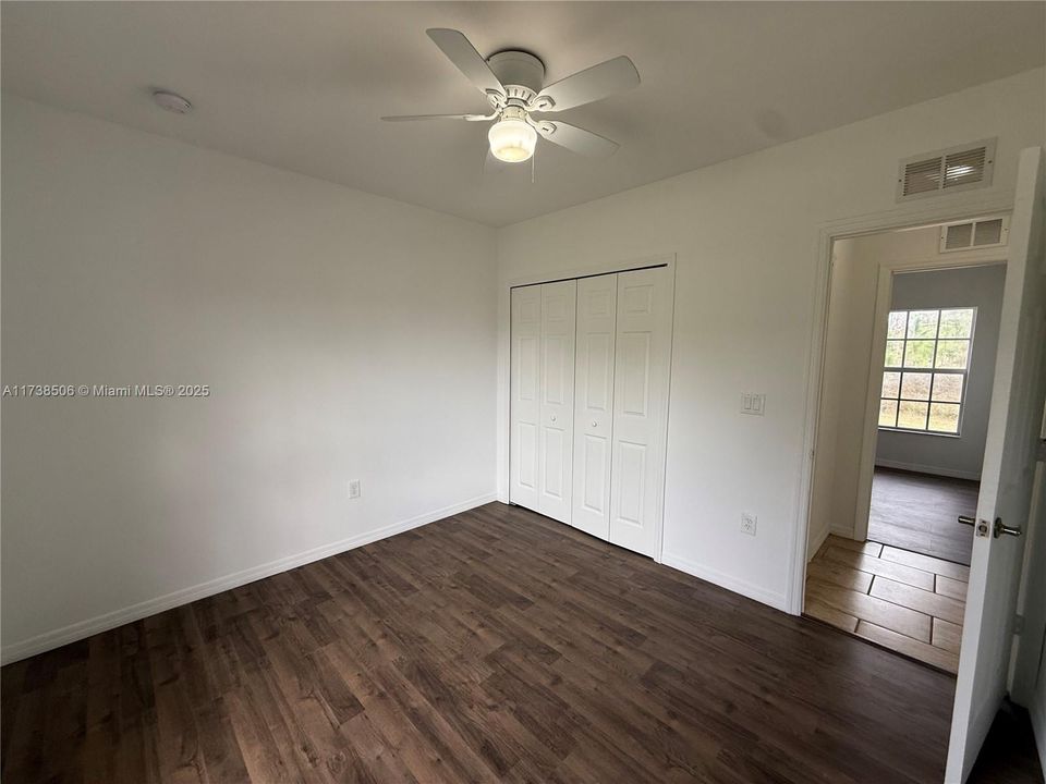 Recently Rented: $1,945 (3 beds, 2 baths, 1357 Square Feet)