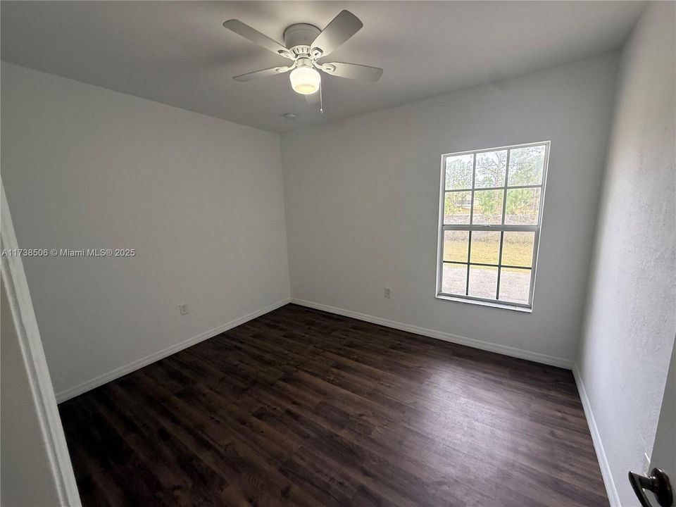 Recently Rented: $1,945 (3 beds, 2 baths, 1357 Square Feet)