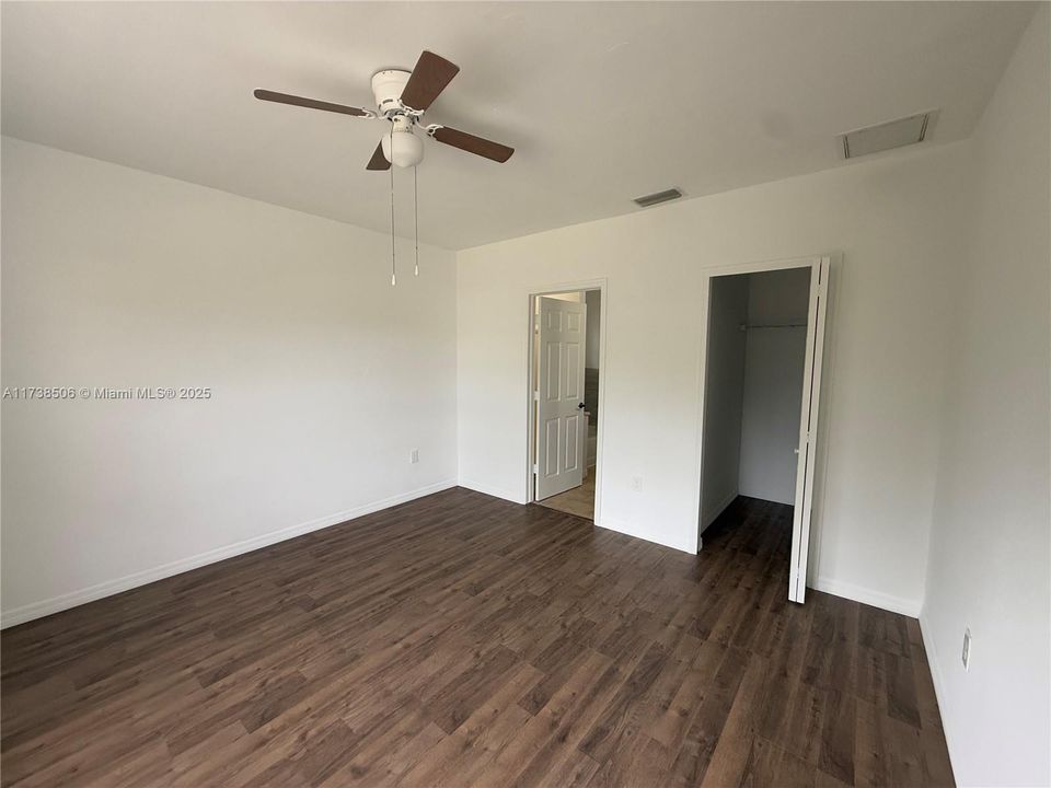 Recently Rented: $1,945 (3 beds, 2 baths, 1357 Square Feet)