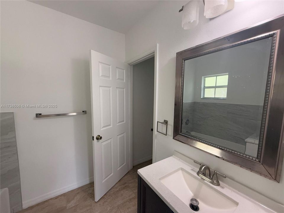 Recently Rented: $1,945 (3 beds, 2 baths, 1357 Square Feet)