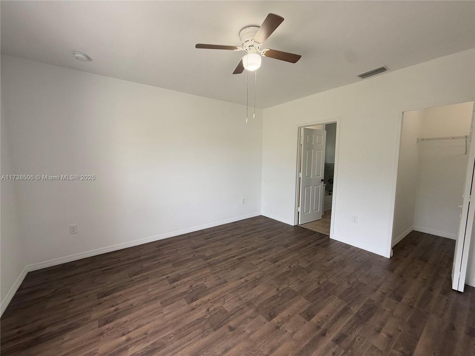 Recently Rented: $1,945 (3 beds, 2 baths, 1357 Square Feet)
