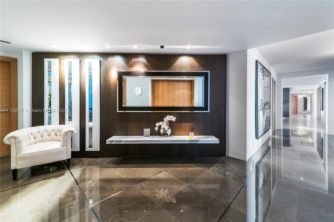 For Rent: $120,000 (5 beds, 5 baths, 7025 Square Feet)