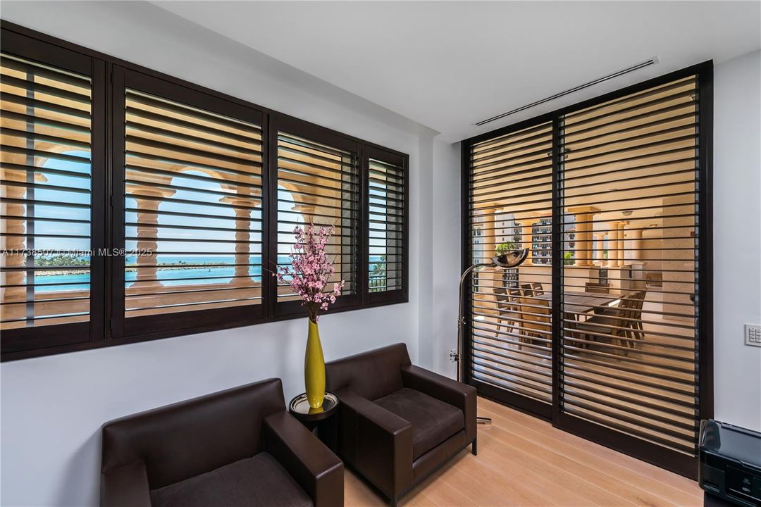 For Rent: $120,000 (5 beds, 5 baths, 7025 Square Feet)