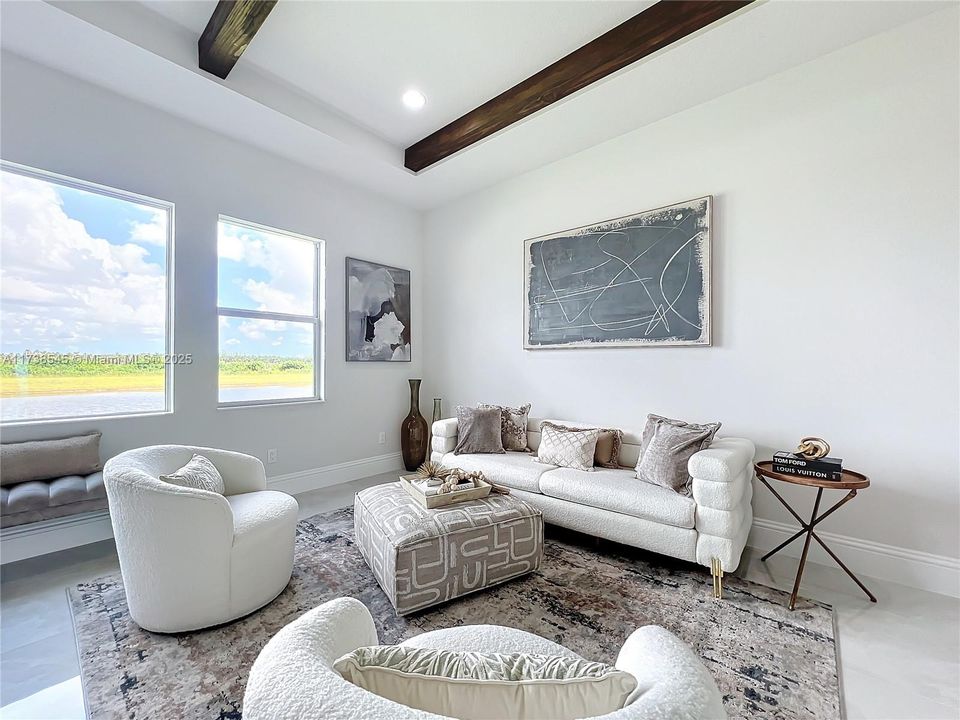 Owners Bedroom Sitting Area