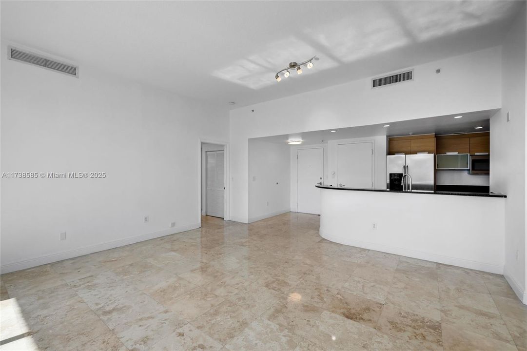 Недавно арендовано: $3,750 (2 спален, 2 ванн, 1274 Квадратных фут)