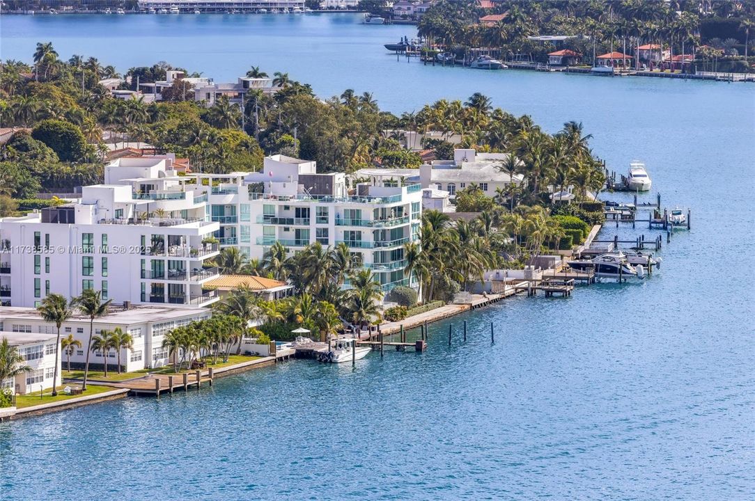 Недавно арендовано: $3,750 (2 спален, 2 ванн, 1274 Квадратных фут)