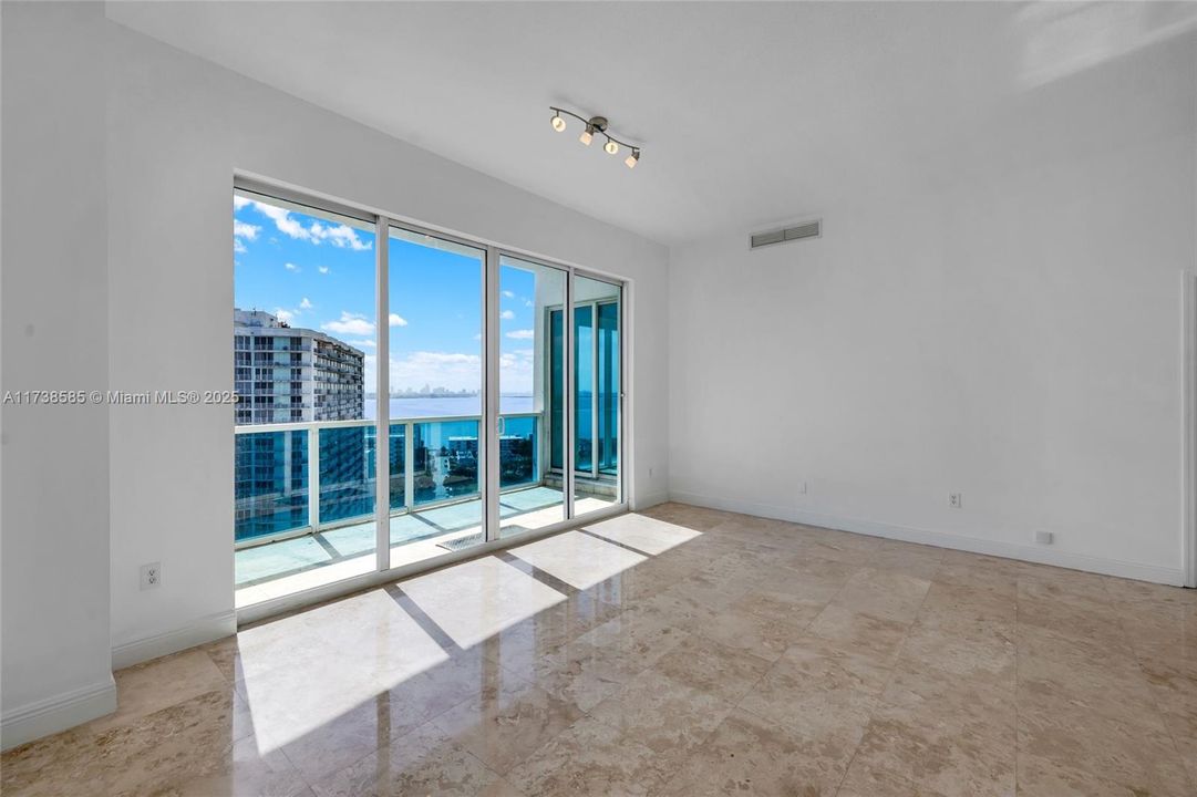 Недавно арендовано: $3,750 (2 спален, 2 ванн, 1274 Квадратных фут)