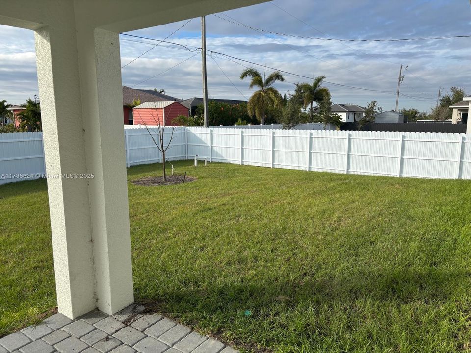 Недавно арендовано: $2,000 (3 спален, 2 ванн, 1767 Квадратных фут)