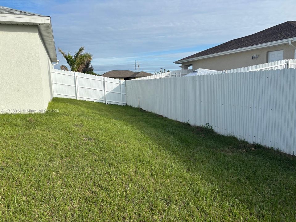 Недавно арендовано: $2,000 (3 спален, 2 ванн, 1767 Квадратных фут)