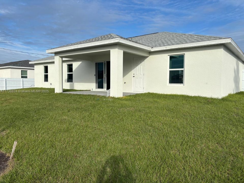 Недавно арендовано: $2,000 (3 спален, 2 ванн, 1767 Квадратных фут)