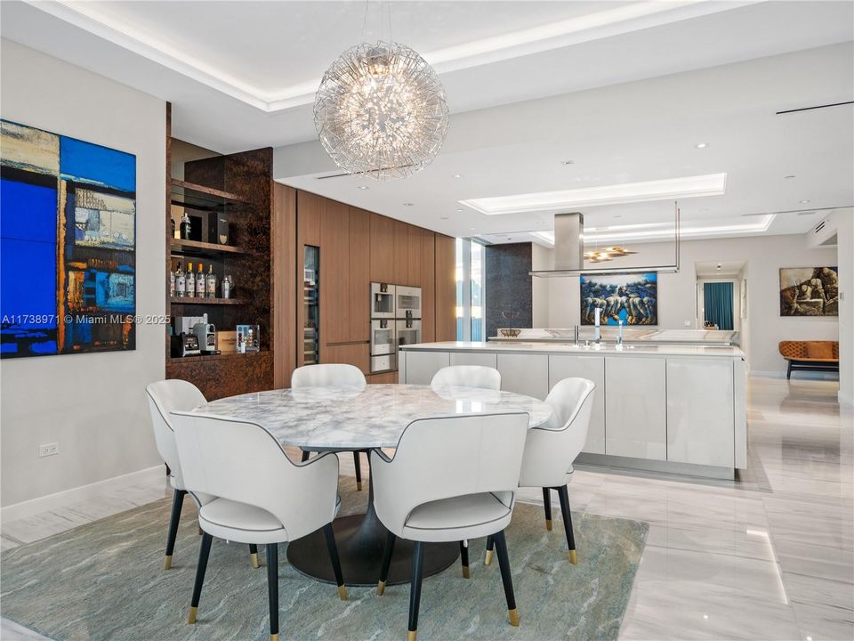 待售: $7,835,000 (4 贝兹, 4 浴室, 3625 平方英尺)