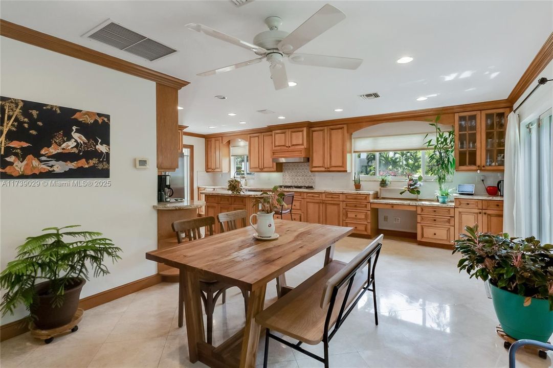 Recently Sold: $1,749,000 (3 beds, 2 baths, 3295 Square Feet)