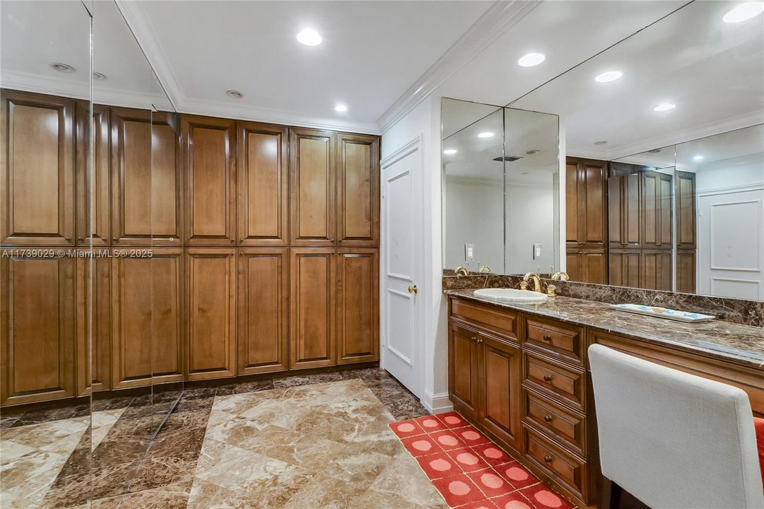 Recently Sold: $1,749,000 (3 beds, 2 baths, 3295 Square Feet)