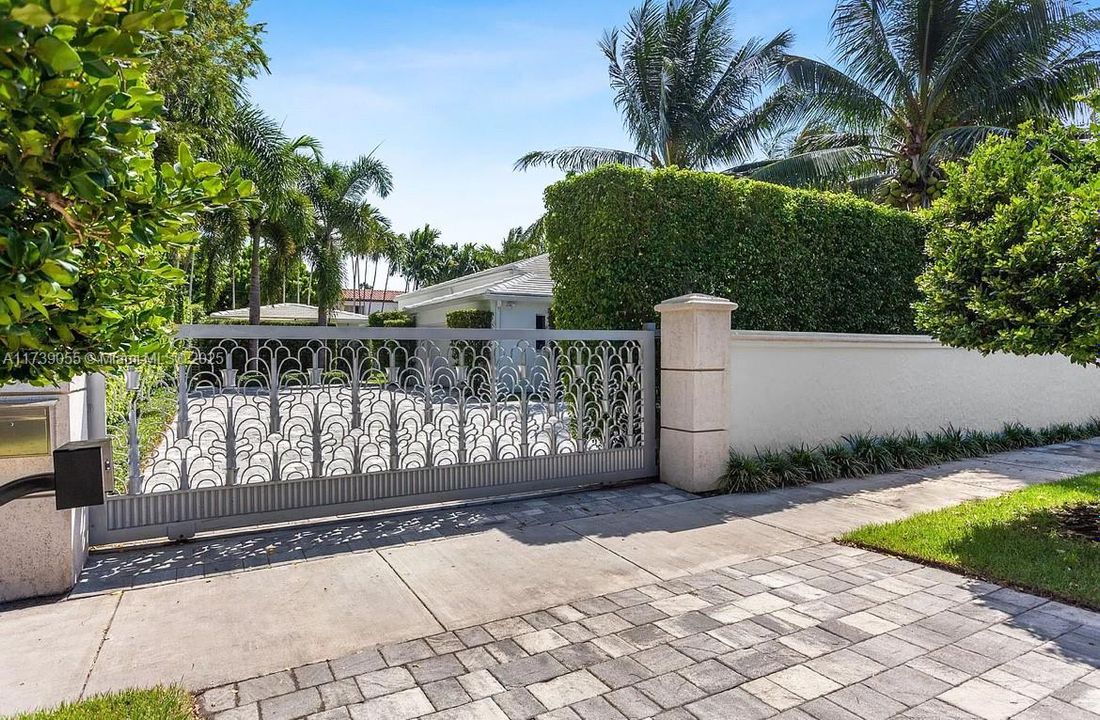 En Venta: $7,500,000 (7 camas, 5 baños, 5735 Pies cuadrados)