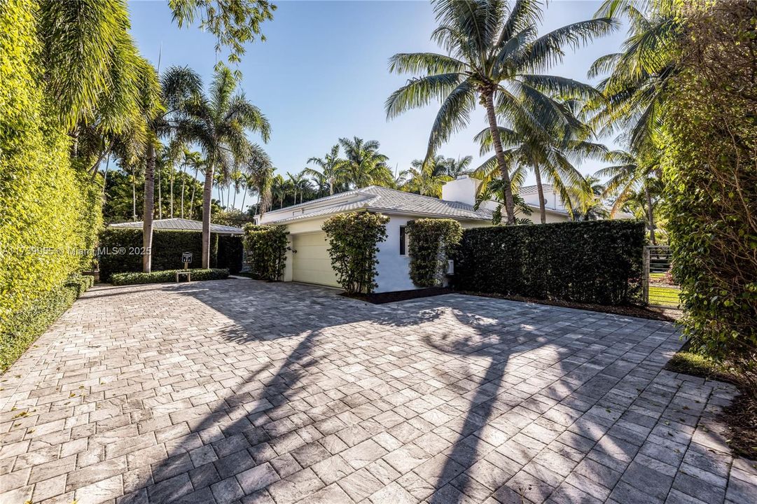 En Venta: $7,500,000 (7 camas, 5 baños, 5735 Pies cuadrados)