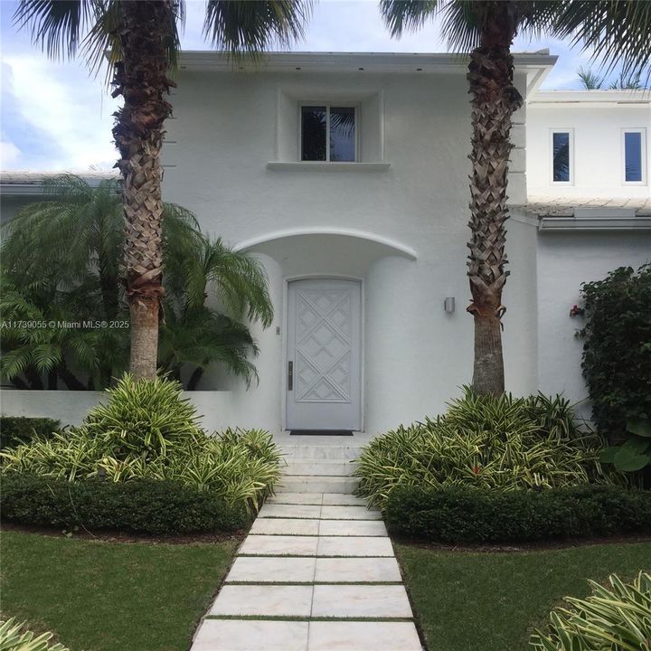 En Venta: $7,500,000 (7 camas, 5 baños, 5735 Pies cuadrados)