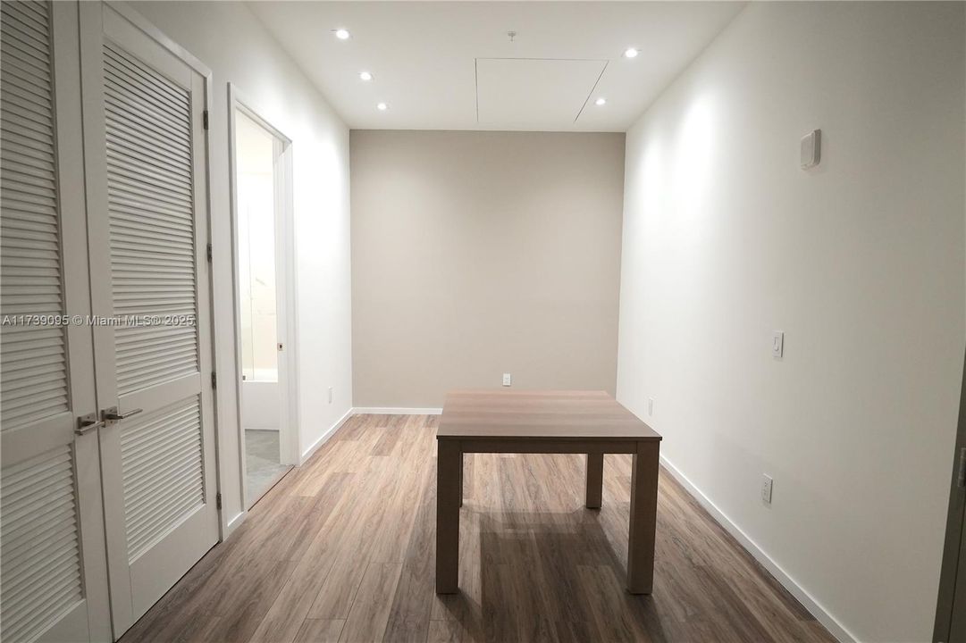 Recently Rented: $4,000 (2 beds, 3 baths, 1306 Square Feet)