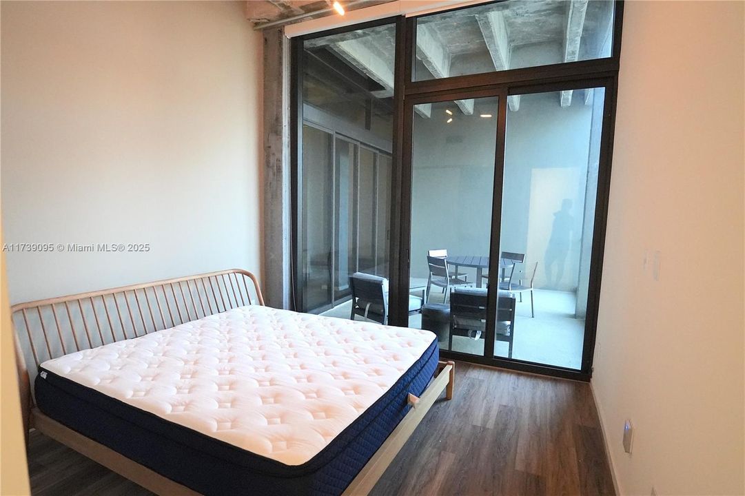 Recently Rented: $4,000 (2 beds, 3 baths, 1306 Square Feet)