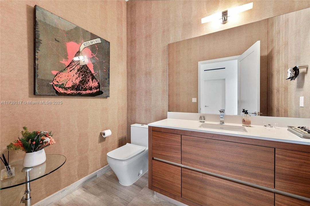 En Venta: $5,795,000 (4 camas, 5 baños, 3886 Pies cuadrados)