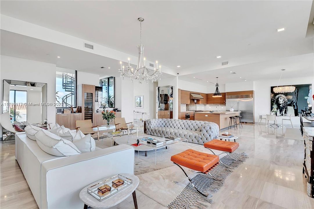 En Venta: $5,795,000 (4 camas, 5 baños, 3886 Pies cuadrados)