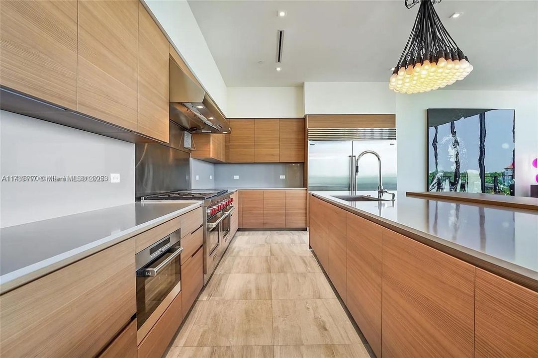 En Venta: $5,795,000 (4 camas, 5 baños, 3886 Pies cuadrados)