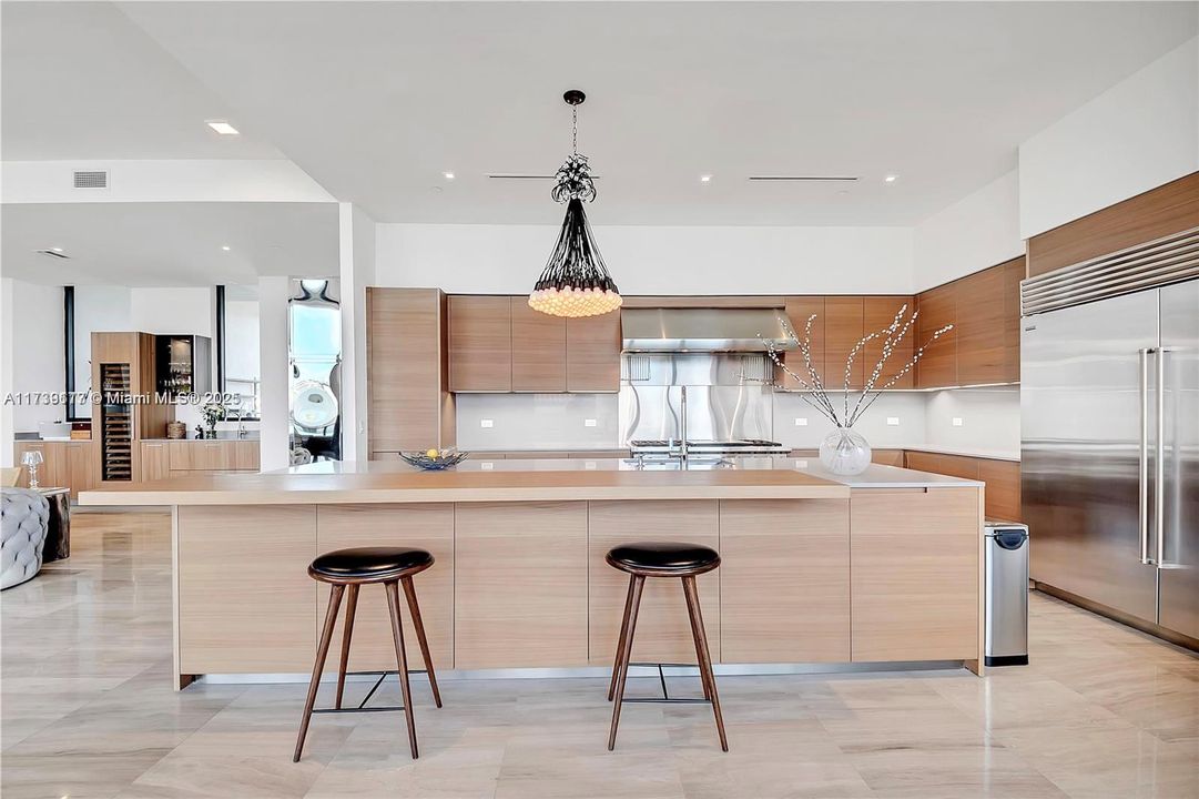 En Venta: $5,795,000 (4 camas, 5 baños, 3886 Pies cuadrados)