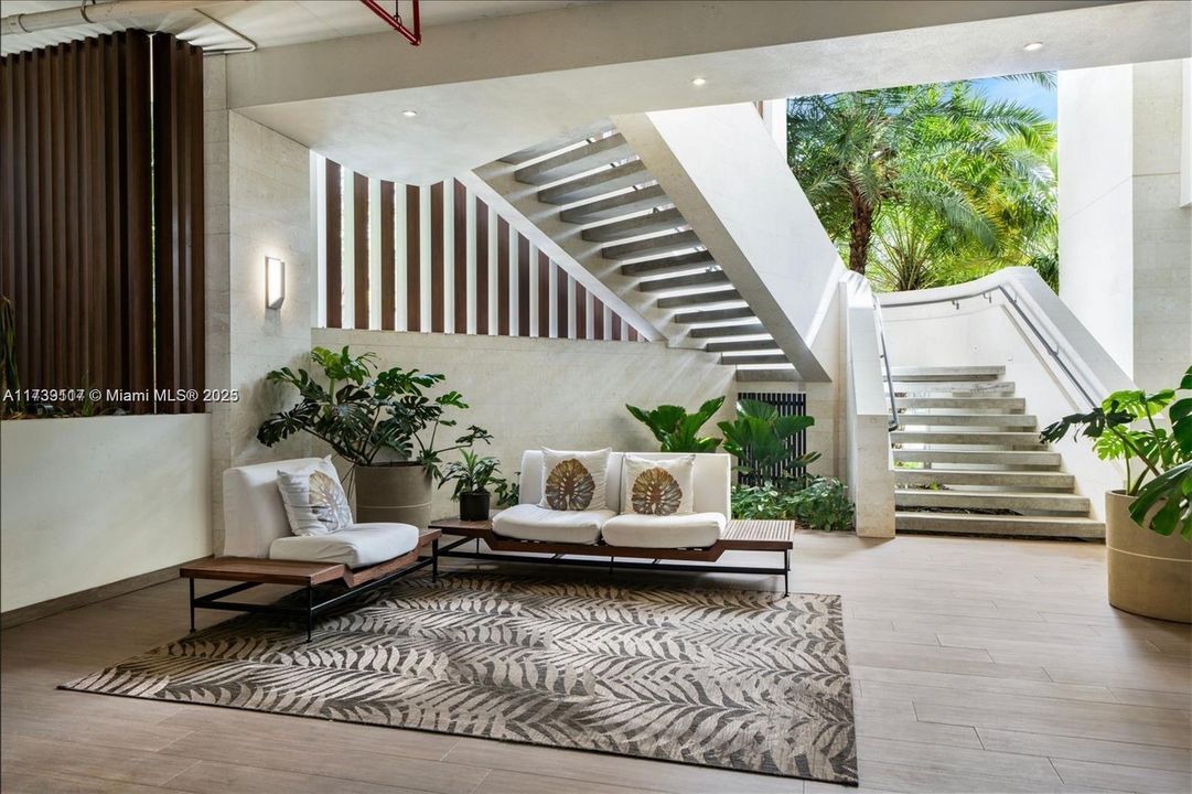 En Venta: $5,795,000 (4 camas, 5 baños, 3886 Pies cuadrados)