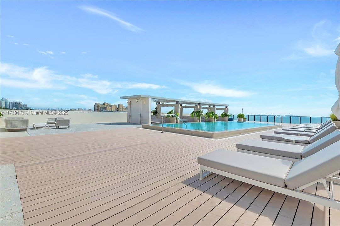 En Venta: $5,795,000 (4 camas, 5 baños, 3886 Pies cuadrados)