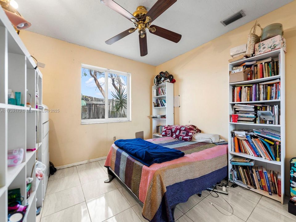 Recently Sold: $650,000 (4 beds, 2 baths, 1767 Square Feet)