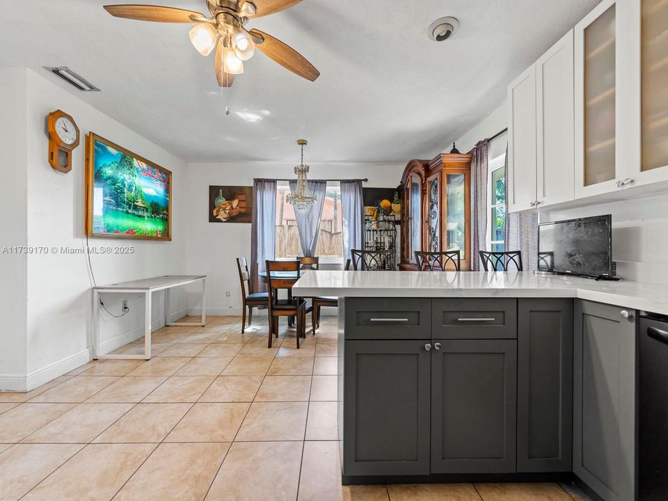 Recently Sold: $650,000 (4 beds, 2 baths, 1767 Square Feet)