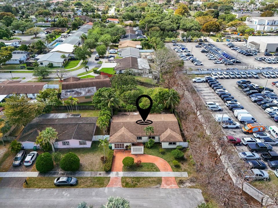 Recently Sold: $650,000 (4 beds, 2 baths, 1767 Square Feet)