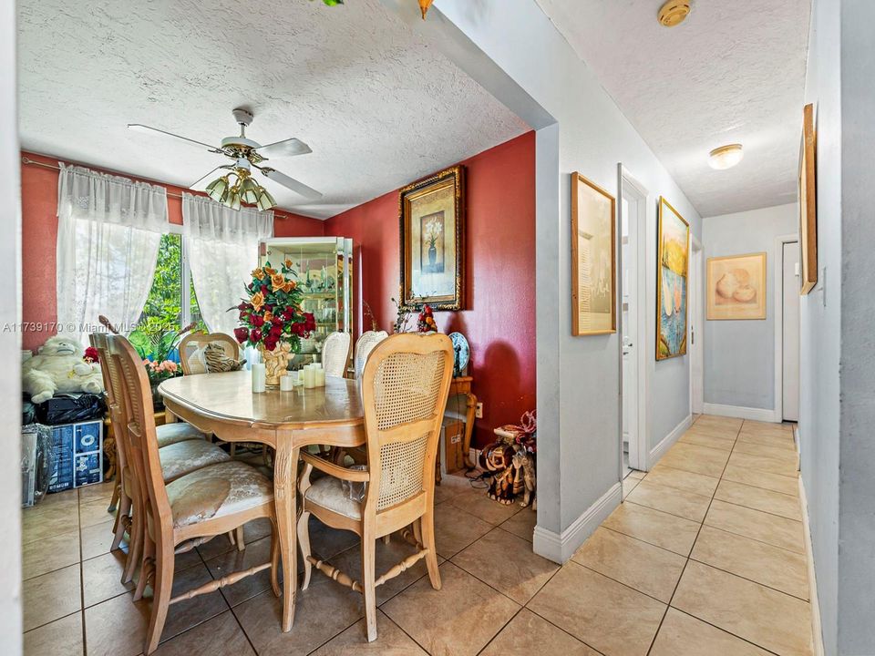 Formal Dining room which can be used as a bedroom