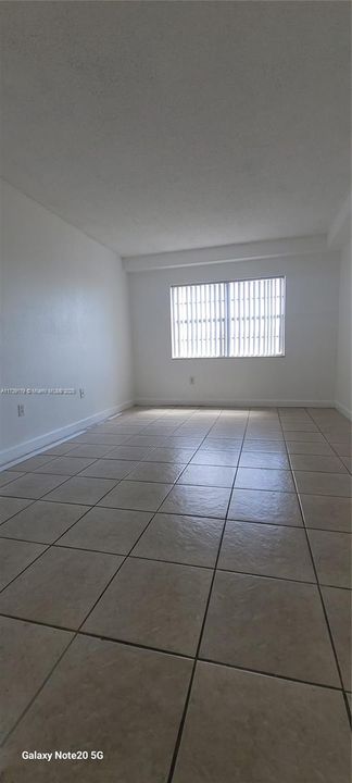 待售: $229,000 (1 贝兹, 1 浴室, 850 平方英尺)