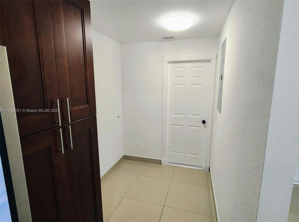 Recientemente alquilado: $2,200 (3 camas, 2 baños, 1747 Pies cuadrados)