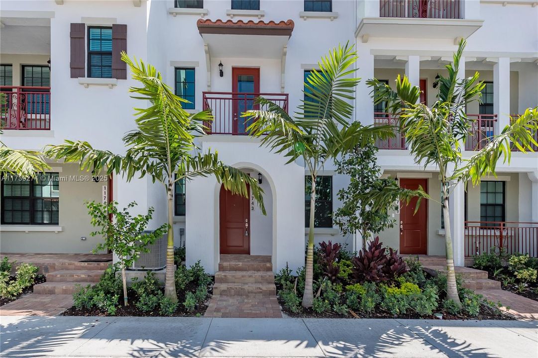 Недавно арендовано: $3,480 (3 спален, 3 ванн, 1919 Квадратных фут)