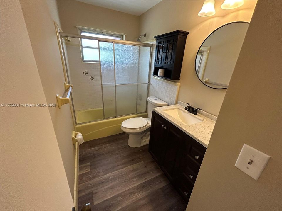 Recently Rented: $2,000 (2 beds, 2 baths, 1128 Square Feet)