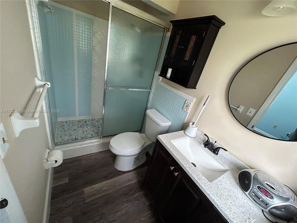 Recently Rented: $2,000 (2 beds, 2 baths, 1128 Square Feet)