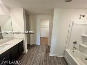 Recently Rented: $1,950 (3 beds, 2 baths, 1394 Square Feet)