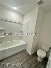 Recently Rented: $1,950 (3 beds, 2 baths, 1394 Square Feet)