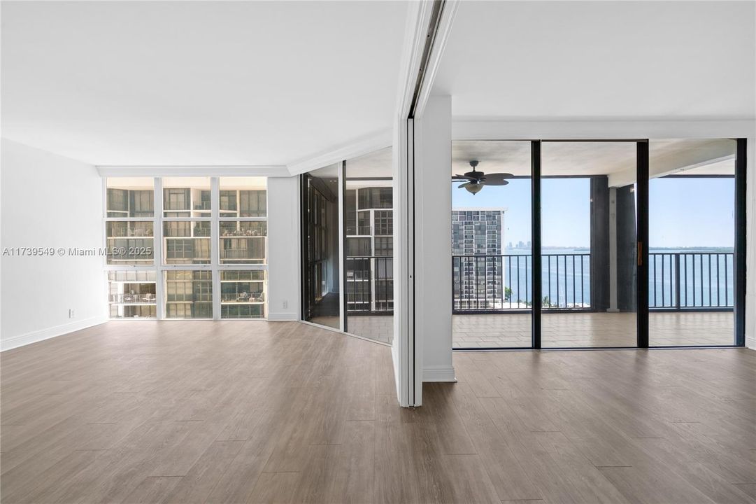 Recently Rented: $6,500 (3 beds, 2 baths, 2012 Square Feet)