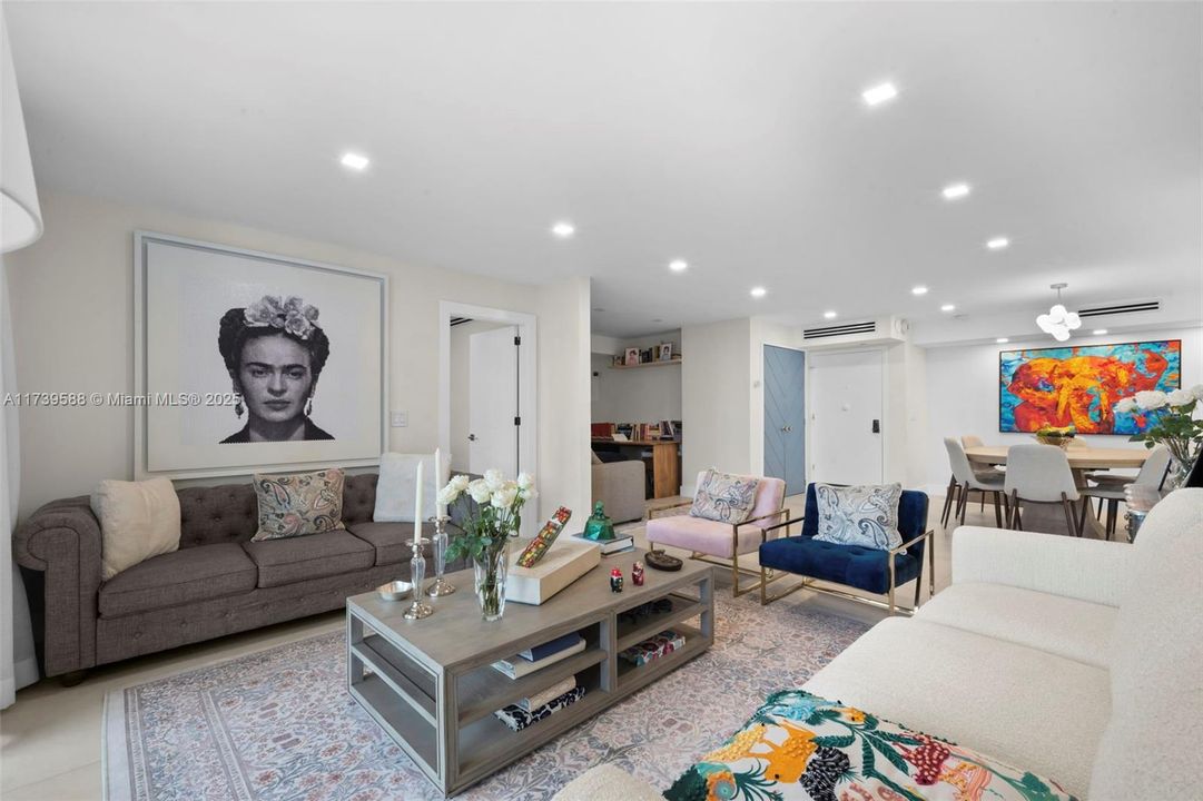 For Sale: $1,290,000 (2 beds, 2 baths, 1409 Square Feet)