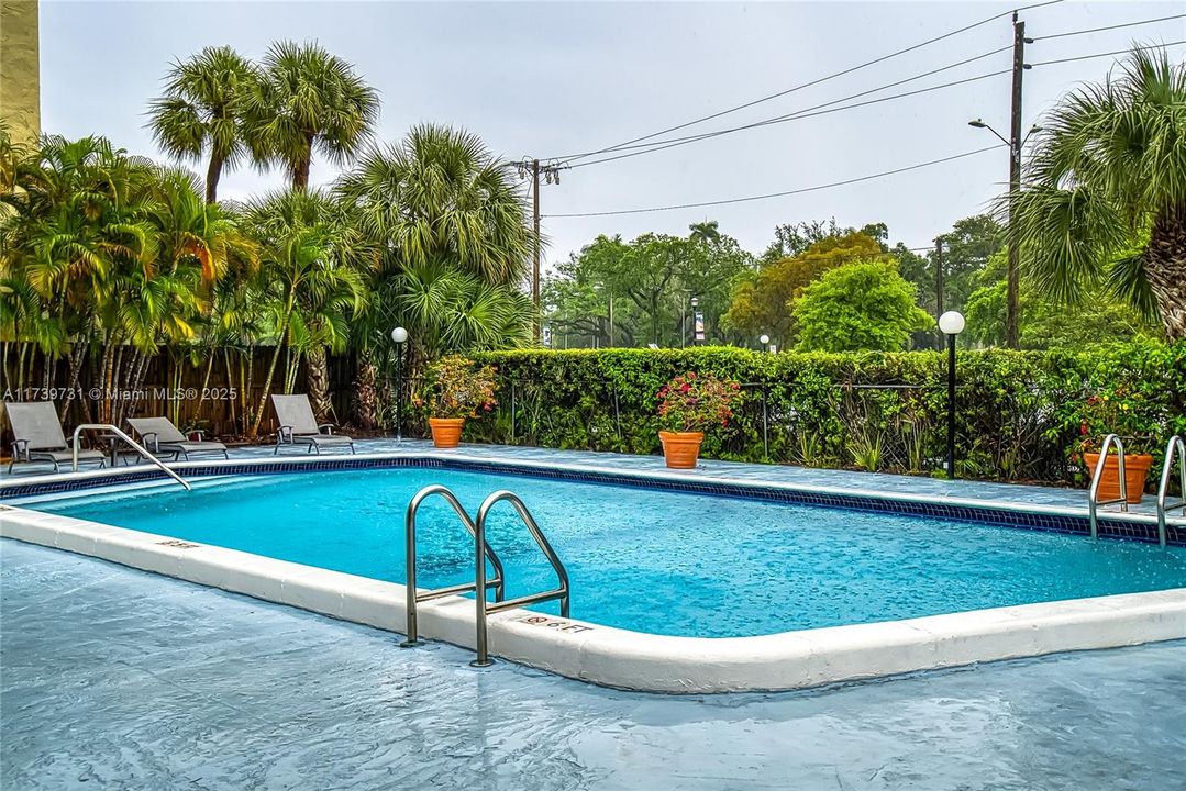 Vendido Recientemente: $155,000 (1 camas, 1 baños, 728 Pies cuadrados)