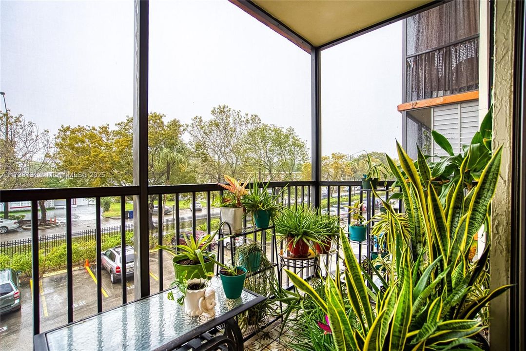 Vendido Recientemente: $155,000 (1 camas, 1 baños, 728 Pies cuadrados)