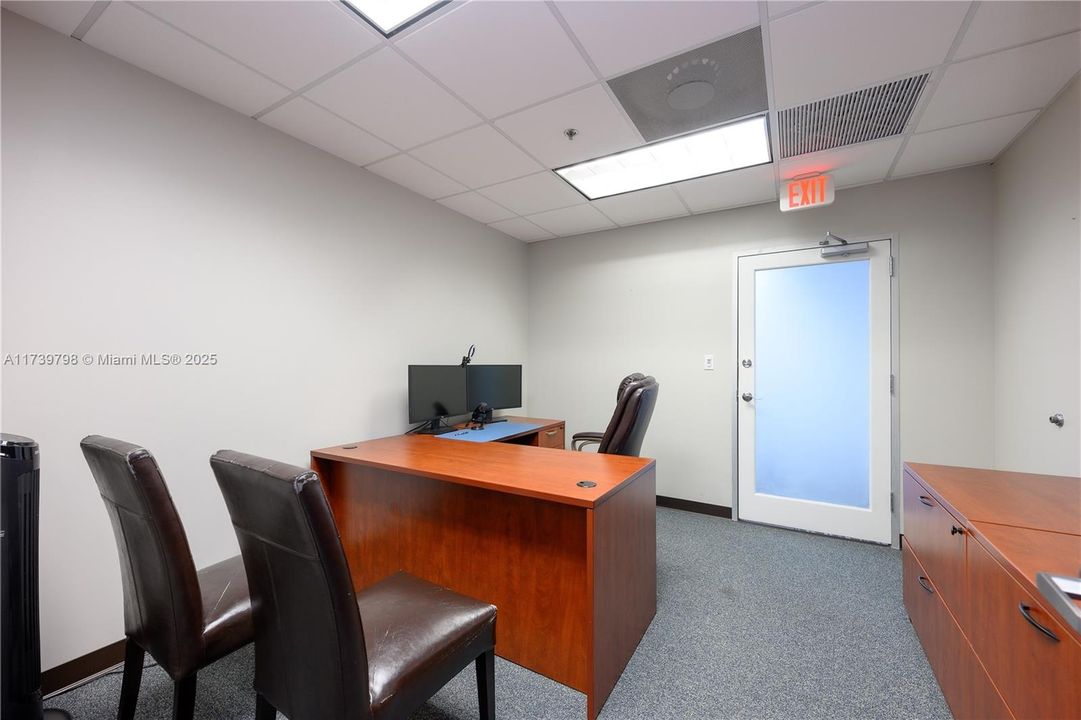 Недавно арендовано: $38 (0 спален, 0 ванн, 0 Квадратных фут)