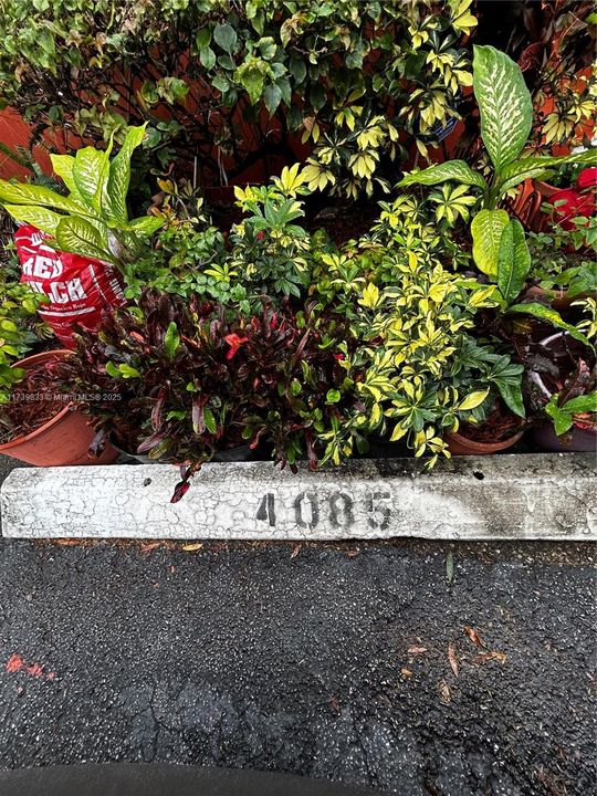 Recently Sold: $149,900 (2 beds, 2 baths, 1096 Square Feet)