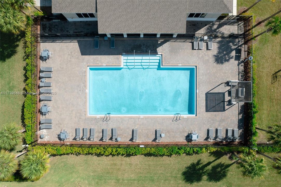 Recently Rented: $2,500 (3 beds, 2 baths, 1315 Square Feet)