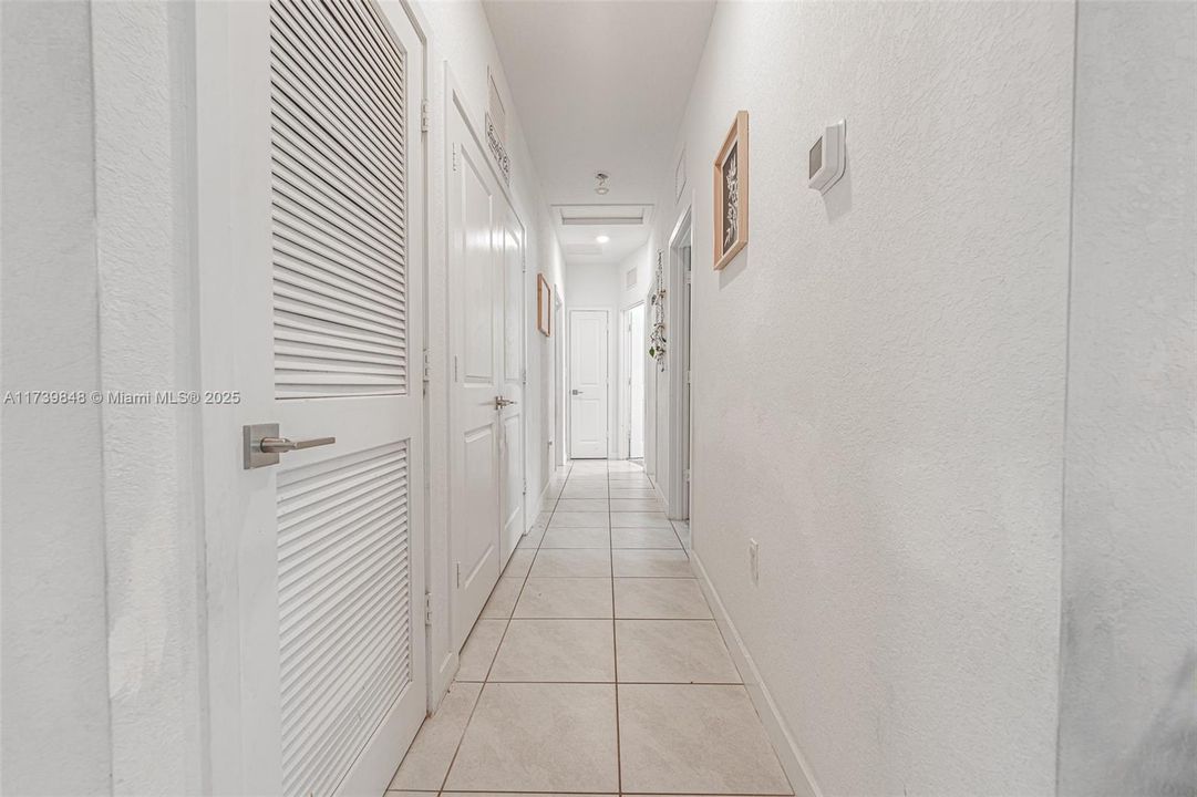 Recently Rented: $2,500 (3 beds, 2 baths, 1315 Square Feet)