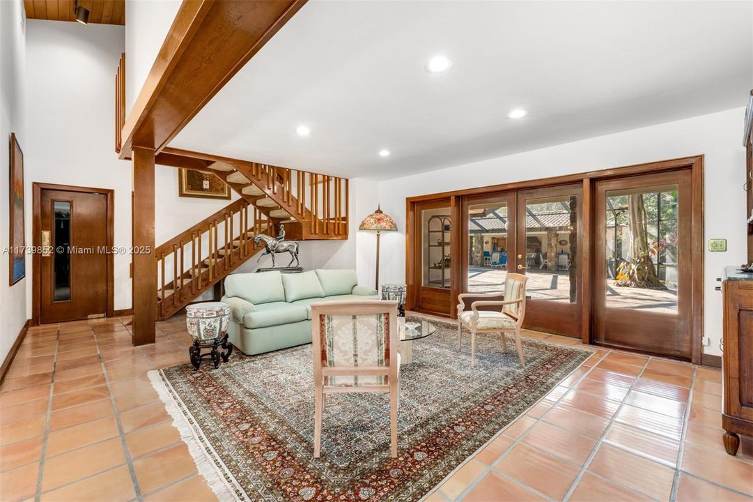 For Sale: $12,500,000 (7 beds, 5 baths, 6371 Square Feet)