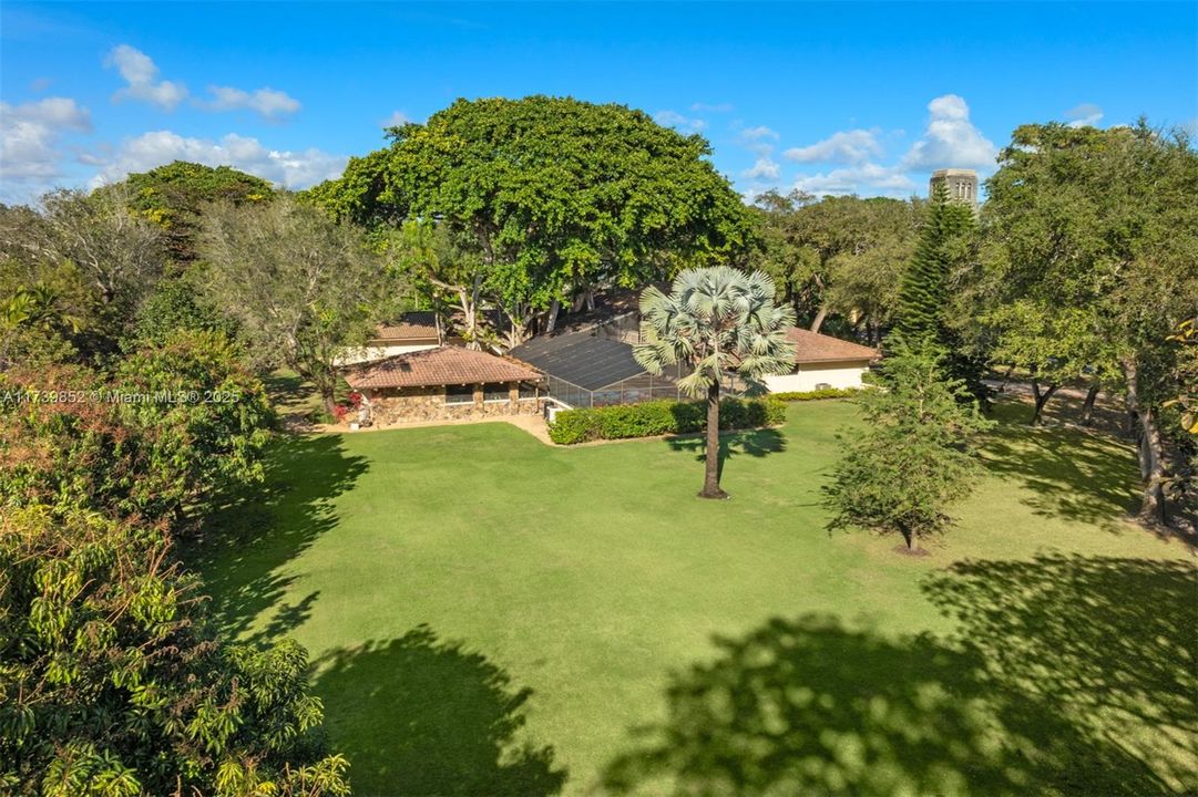 For Sale: $12,500,000 (7 beds, 5 baths, 6371 Square Feet)