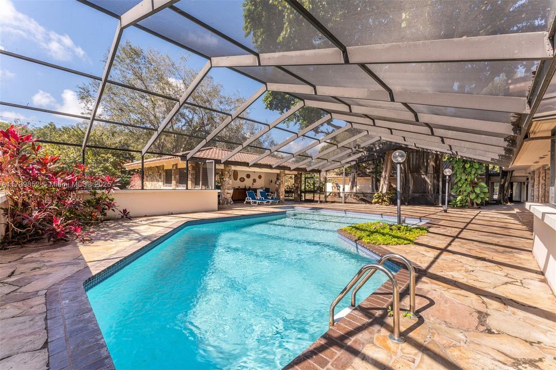 For Sale: $12,500,000 (7 beds, 5 baths, 6371 Square Feet)